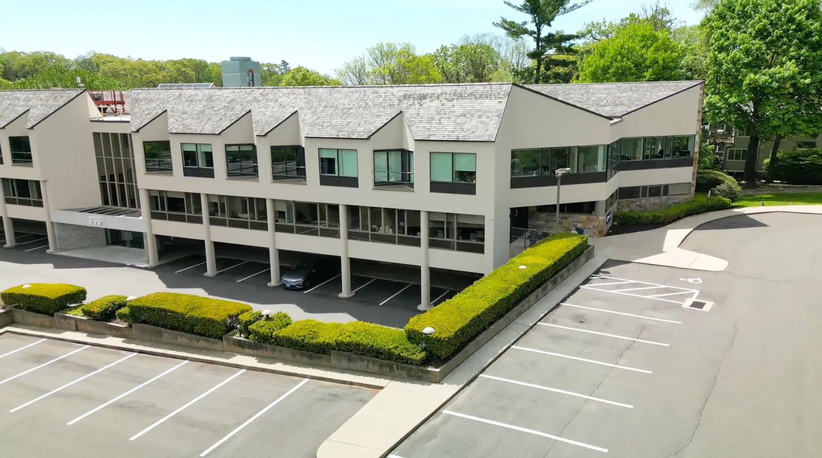 Multi-story commercial office building